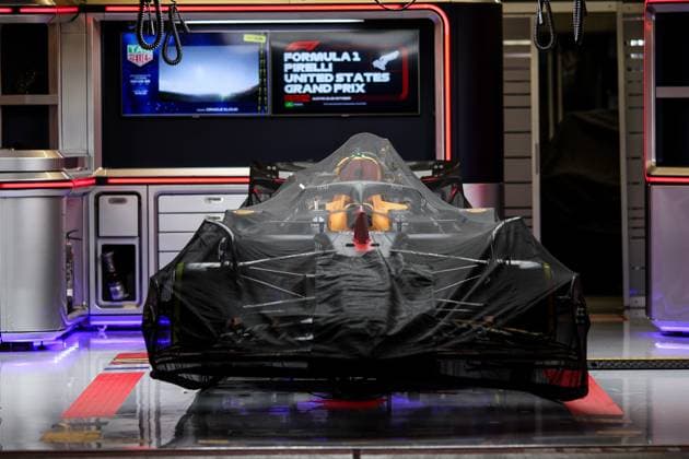 Red Bull Racing parc ferme, car cover during the Formula 1 Pirelli United States Grand Prix 2024, 19th round of the 2024 Formula One World Championship, WM, Weltmeisterschaft from October 18 to 20, 2024 on the Circuit of the Americas, in Austin, United States of America - F1 - US GRAND PRIX 2024 DPPI Panoramic  241020_R19_USA_DP_EA012964