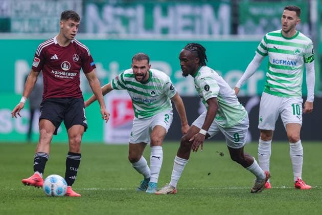 Soccer 2 Bundesliga 9 Matchday SpVgg Greuther Fürth 1 FC Nürnberg on 20 10 2024 at Sportpark Ronhof in Fürth Stefanos Tzimas Nürnberg , left Simon Asta Fürth , center left Noel Futkeu Fürth , center right Branimir Hrgota Fürth , right DFL regulations prohibit any use of photographs as image sequences and or quasi video xJRx