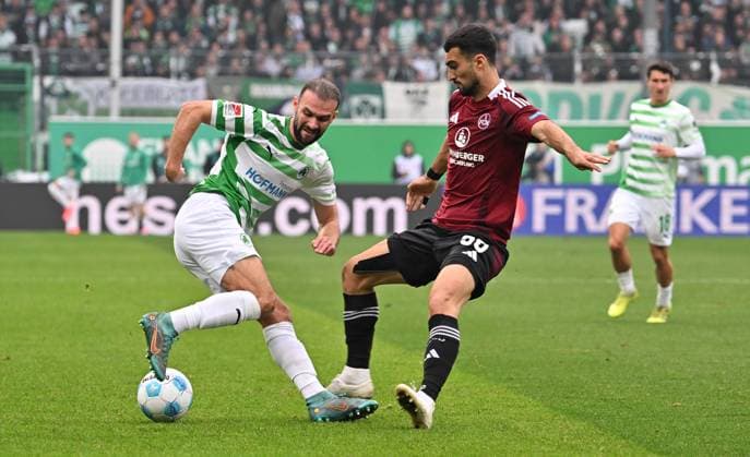 20 10 2024 Soccer Season 2024 2025 2 Soccer Bundesliga 09 Matchday SpVgg Greuther Fürth Kleeblatt 1 FC Nürnberg FCN Club Derby Frankenderby Sportfoto Zink xwoxzix DFL regulations prohibit any use of photographs as image sequences and or quasi video only for editorial use Simon Asta 2, SpVgg Greuther Fürth Mahir Emreli 30, 1 FC Nürnberg FCN