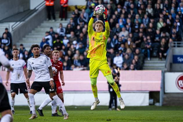 241020 Sander Tangvik of Rosenborg during the Eliteserien match between Rosenborg and Brann on October 20, 2024 in Trondheim Photo Marius Simensen BILDBYRAN COP 238 bbeng brann eliteserien football fotball fotboll rosenborg  Copyright: MARIUSxSIMENSEN BB241020BB432