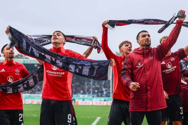 Soccer 2 Bundesliga 9 Matchday SpVgg Greuther Fürth 1 FC Nürnberg on 20 10 2024 at Sportpark Ronhof in Fürth Stefanos Tzimas Nürnberg , left Mahir Emreli Nürnberg , right celebrate the victory DFL regulations prohibit any use of photographs as image sequences and or quasi video xJRx