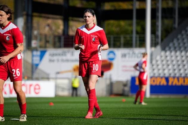 Eileen Campbell SC Freiburg, Women 10 Soccer, Google Pixel Women Bundesliga, 7 Matchday, 2024 2025, SC Freiburg vs RB Leipzig, 20 10 2024, Dreisamstadion, Freiburg, Freiburg Dreisamstadion Baden Württemberg Germany Copyright: xFinleyxMörchx
