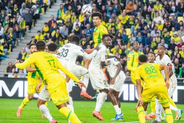 Nathan Zeze (FC NANTES) FOOTBALL : FC Nantes vs OGC Nice - Ligue 1 - Journée 8 - 20 10 2024 BaptisteAutissier Panoramic 