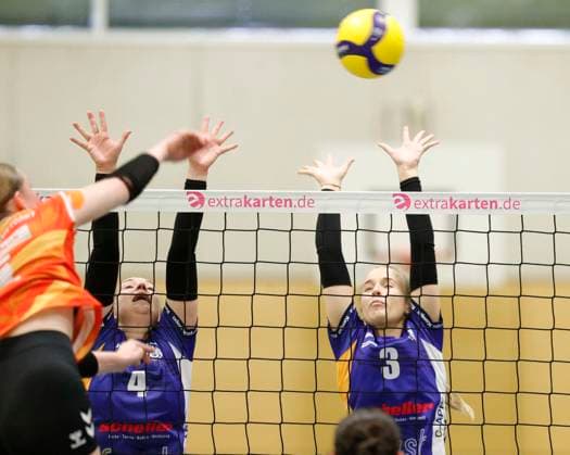 Germany Bad Soden 20 10 2024 Volleyball Hessen 2 Bundesliga South Women Season 2024 2025 20 10 2024 TG Bad Soden blue BSP MTV Stuttgart org v l Lea Feistritzer BSP Stuttgart Nr 5 , Lea Beerboom Bad Soden Nr 4 , Kim Pralle Bad Soden Nr 3 Sport TG Bad Soden BSP MTV Stuttgart