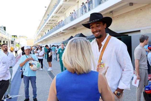 Leo Neugebauer GER Decathlete, in conversation in the paddock, Formula 1 Pirelli Grand Prix, FIA F1 World Championship, Circuit of America, Austin Texas, 20 10 2024, USA, track and field athlete
