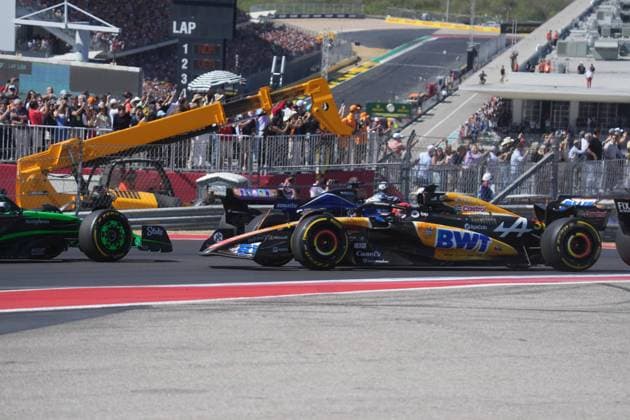 FORMULA 1 PIRELLI UNITED STATES GRAND PRIX 2024 20 10 2024, Circuit of The Americas, Austin, FORMULA 1 PIRELLI UNITED STATES GRAND PRIX 2024 ,in the picture race start , Esteban Ocon FRA , Alpine F1 Team is turned around and has to follow the field last nordphotoxGmbHx xBratic nph00250