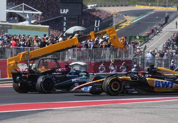 FORMULA 1 PIRELLI UNITED STATES GRAND PRIX 2024 20 10 2024, Circuit of The Americas, Austin, FORMULA 1 PIRELLI UNITED STATES GRAND PRIX 2024 ,in the picture race start , Esteban Ocon FRA , Alpine F1 Team is turned around and has to follow the field last nordphotoxGmbHx xBratic nph00250