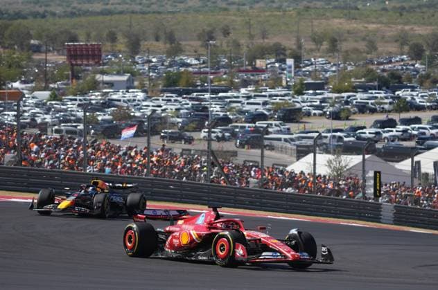 20 10 2024, Circuit of The Americas, Austin, FORMULA 1 PIRELLI UNITED STATES GRAND PRIX 2024 ,in the picture Charles Leclerc MCO , Scuderia Ferrari HP, Max Verstappen NLD , Oracle Red Bull Racing Photo by Hasan Bratic DeFodi Images not used in POL SRB CRO FRA GBR NED ITA USA Defodi 506 20241020 hbr 0798 Defodi-506 not used in POL SRB CRO FRA GBR NED ITA USA
