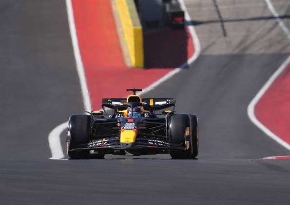 20 10 2024, Circuit of The Americas, Austin, FORMULA 1 PIRELLI UNITED STATES GRAND PRIX 2024 ,in picture Max Verstappen NLD , Oracle Red Bull Racing Photo by Hasan Bratic DeFodi Images not used in POL SRB CRO FRA GBR NED ITA USA Defodi 506 20241020 hbr 1681 Defodi-506 not used in POL SRB CRO FRA GBR NED ITA USA