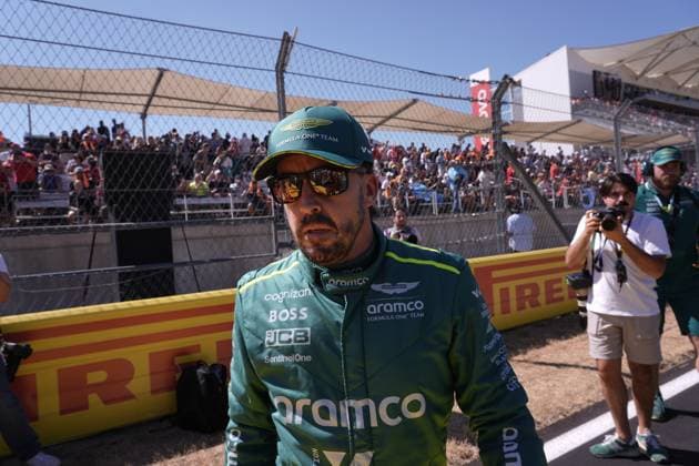 20 10 2024, Circuit of The Americas, Austin, FORMULA 1 PIRELLI UNITED STATES GRAND PRIX 2024 ,in picture Fernando Alonso ESP , Aston Martin Aramco Cognizant Formula One Team Photo by Hasan Bratic DeFodi Images not used in POL SRB CRO FRA GBR NED ITA USA Defodi 506 20241020 hbr 3255 Defodi-506 not used in POL SRB CRO FRA GBR NED ITA USA