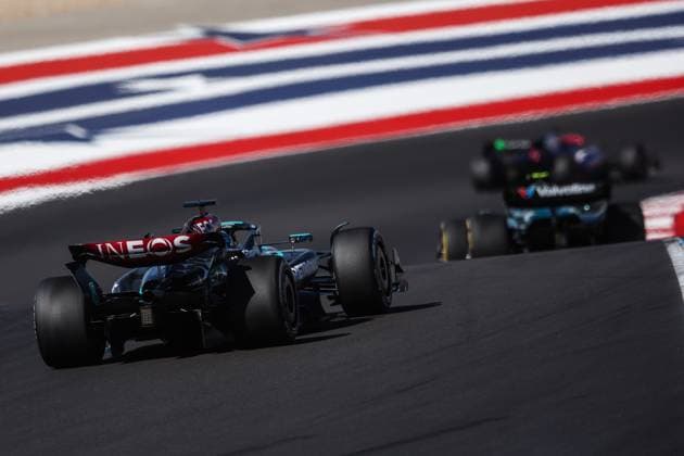 63 RUSSELL George (gbr), Mercedes AMG F1 Team W15, action during the Formula 1 Pirelli United States Grand Prix 2024, 19th round of the 2024 Formula One World Championship, WM, Weltmeisterschaft from October 18 to 20, 2024 on the Circuit of the Americas, in Austin, United States of America - F1 - US GRAND PRIX 2024 DPPI Panoramic  241020_R19_USA_DP_EA021662
