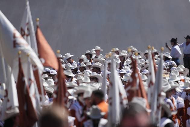 20 10 2024, Circuit of The Americas, Austin, FORMULA 1 PIRELLI UNITED STATES GRAND PRIX 2024 ,in the picture members of the Texas Lonhorns band Photo by Hasan Bratic DeFodi Images not used in POL SRB CRO FRA GBR NED ITA USA Defodi 506 20241020 hbr 0190 Defodi-506 not used in POL SRB CRO FRA GBR NED ITA USA