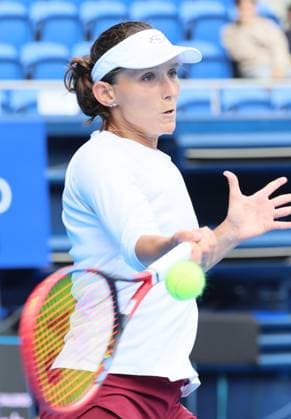 October 21, 2024, Tokyo, Japan - Varvara Gracheva of France returns the ball against Japan s Mai Hontama during the first round match of the Toray Pan Pacific Open tennis tournament at the Ariake Coliseum in Tokyo on Monday, October 21, 2024. Gracheva defeated Hontama. (photo by Yoshio Tsunoda AFLO) Noxthirdxpartyxsales  (0774520412st)