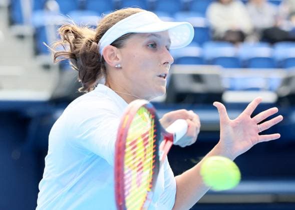 October 21, 2024, Tokyo, Japan - Varvara Gracheva of France returns the ball against Japan s Mai Hontama during the first round match of the Toray Pan Pacific Open tennis tournament at the Ariake Coliseum in Tokyo on Monday, October 21, 2024. Gracheva defeated Hontama. (photo by Yoshio Tsunoda AFLO) Noxthirdxpartyxsales  (0774520418st)
