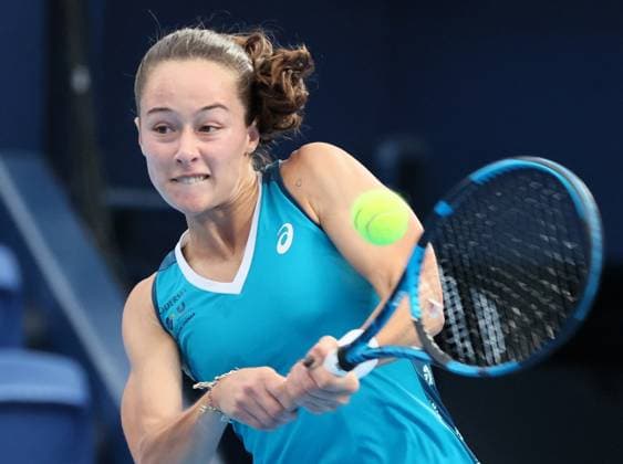 October 21, 2024, Tokyo, Japan - Zeynep Sonmez of Turkey returns the ball against Magdalena Frech of Poland during the first round match of the Toray Pan Pacific Open tennis tournament at the Ariake Coliseum in Tokyo on Monday, October 21, 2024. Sonmez defeated Frech. (photo by Yoshio Tsunoda AFLO) Noxthirdxpartyxsales  (270595321)