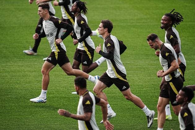 Juventus Kenan Yildiz during training session at JTC Continassa in Turin on the eve of their League Phase, Matchday 3 of UEFA Champions League football match against VfB Stuttgart - Tuesday, October 21, 2024. - Soccer .  Copyright: xMarcoxAlpozzi LaPressex