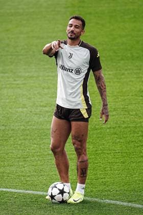 Juventus Danilo during training session at JTC Continassa in Turin on the eve of their League Phase, Matchday 3 of UEFA Champions League football match against VfB Stuttgart - Tuesday, October 21, 2024. - Soccer .  Copyright: xMarcoxAlpozzi LaPressex