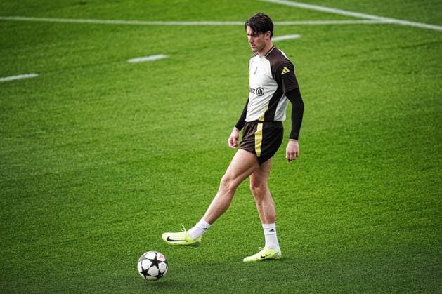 Juventus Dusan Vlahovic during training session at JTC Continassa in Turin on the eve of their League Phase, Matchday 3 of UEFA Champions League football match against VfB Stuttgart - Tuesday, October 21, 2024. - Soccer .  Copyright: xMarcoxAlpozzi LaPressex