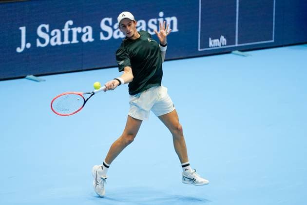 21 10 2024, Basel, St Jakobshalle, ATP Swiss Indoors Basel, Matteo Arnaldi ITA in action Basel St Jakobshalle Basel Switzerland Copyright: xJustPictures.ch DanielaxPorcellix jp-en-DaPo-20241021-_DP16185