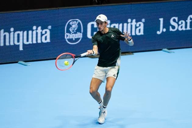 21 10 2024, Basel, St Jakobshalle, ATP Swiss Indoors Basel, Matteo Arnaldi ITA in action Basel St Jakobshalle Basel Switzerland Copyright: xJustPictures.ch DanielaxPorcellix jp-en-DaPo-20241021-_DP16191