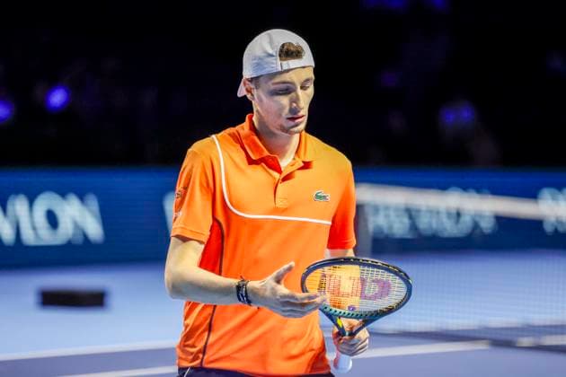 Ugo Humbert FRA , Tennis, Swiss Indoors ATP World Tour 500 , 1 16 Finals Singles, 2024, Ugo Humbert FRA vs Jerome Kym SUI , 21 10 2024, St Jakobshalle, Basel, Switzerland Basel St Jakobshalle BS Switzerland Copyright: xGrantxHubbsx