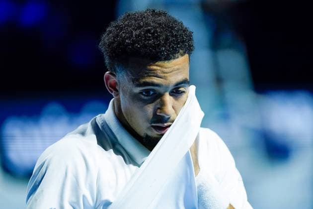 21 10 2024, Basel, St Jakobshalle, ATP Swiss Indoors Basel, Arthur Fils FRA looks dejected and disappointed Basel St Jakobshalle Basel Switzerland Copyright: xJustPictures.ch DanielaxPorcellix jp-en-DaPo-20241021-_DP16305