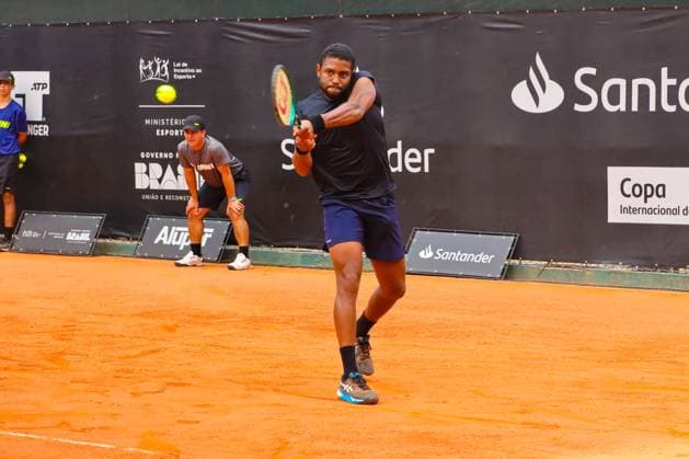 Curitiba ATP, Tennis Herren CH 100 Joao Lucas Reis passes the qualifying CURITIBA (PR), 10 21 2024- TENNIS ATP CHALLENGER CURITIBA JOAO LUCAS REIS RYAN NIJBOER- Joao Lucas Reis managed to pass the qualifying round by defeating Dutchman Ryan Nijboer 6 2 and 6 3 in the last round of qualifying and is guaranteed a place in the main draw. The ATP Challenger Curitiba is being held on the courts of Graciosa Country Club and will end on October 27, 2024. (Foto: Edson De Souza Thenews2 imago images) SPO  Copyright: xEdsonxTeodoroxDexSouzax