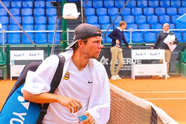 Curitiba ATP, Tennis Herren CH 100 Joao Lucas Reis passes the qualifying CURITIBA (PR), 10 21 2024- TENNIS ATP CHALLENGER CURITIBA JOAO LUCAS REIS RYAN NIJBOER- Joao Lucas Reis managed to pass the qualifying round by defeating Dutchman Ryan Nijboer 6 2 and 6 3 in the last round of qualifying and is guaranteed a place in the main draw. The ATP Challenger Curitiba is being held on the courts of Graciosa Country Club and will end on October 27, 2024. (Foto: Edson De Souza Thenews2 imago images) SPO  Copyright: xEdsonxTeodoroxDexSouzax