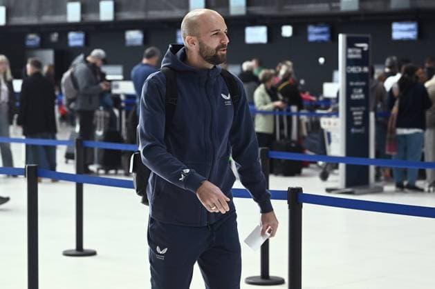 GNK Dinamo Zagreb travels to Salzburg Josip Misic of Dinamo Zagreb arrive at Franjo Tudjman International Airport before departing for Salzburg, in Zagreb, Croatia, on October 22, 2024. GNK Dinamo Zagreb will play agianst FC Salzburg in UEFA Champions League.  MarkoxLukunic PIXSELL