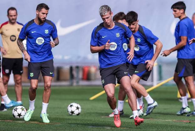 October 22, 2024, Sant Joan Despi, Barcelona, SPAIN: Dani Olmo during the training day of FC Barcelona, Barca ahead UEFA Champions League, football match against Bayern Munich at Ciudad Esportiva Joan Gamper on October 22, 2024 in Sant Joan Despi, Barcelona, Spain. Sant Joan Despi SPAIN - ZUMAa181 20241022_zaa_a181_008 Copyright: xJavierxBorregox