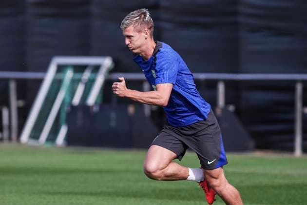 October 22, 2024, Sant Joan Despi, Barcelona, SPAIN: Dani Olmo during the training day of FC Barcelona, Barca ahead UEFA Champions League, football match against Bayern Munich at Ciudad Esportiva Joan Gamper on October 22, 2024 in Sant Joan Despi, Barcelona, Spain. Sant Joan Despi SPAIN - ZUMAa181 20241022_zaa_a181_016 Copyright: xJavierxBorregox