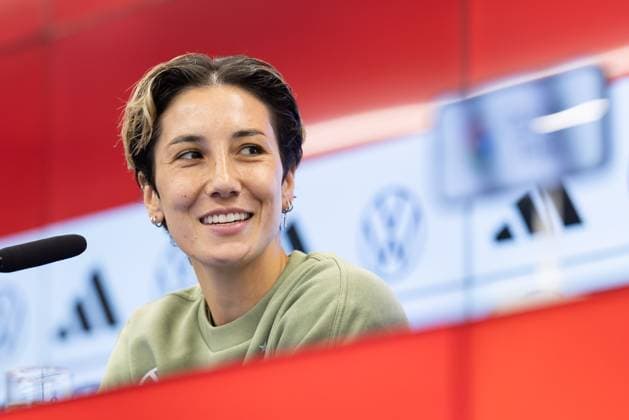 Training and press conference German womens national soccer team Sara Doorsoun speaks during the press conference Training and press conference of the womens national team on October 22, 2024 at the DFB Campus in Frankfurt am Main , Frankfurt am Main Hessen Germany DFB Campus