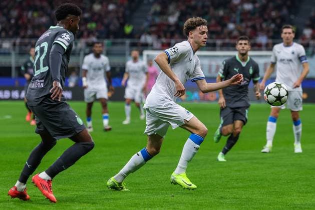 CALCIO - UEFA Champions League - AC Milan vs Club Brugge KV Maxim De Cuyper of Club Brugge KV seen in action during UEFA Champions League 2024 25 League Phase - Matchday3 football match between AC Milan and Club Brugge KV at San Siro Stadium Milan Italy  Copyright: xIPAxSport ABACAx