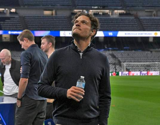 22 10 2024, Football UEFA Champions League 2024 2025, Matchday 3, Real Madrid Borussia Dortmund, at Estadio Santiango Bernabeu in Madrid Spain Edin Terzic Germany DFL and DFB regulations prohibit any use of photographs as image sequences and or quasi video