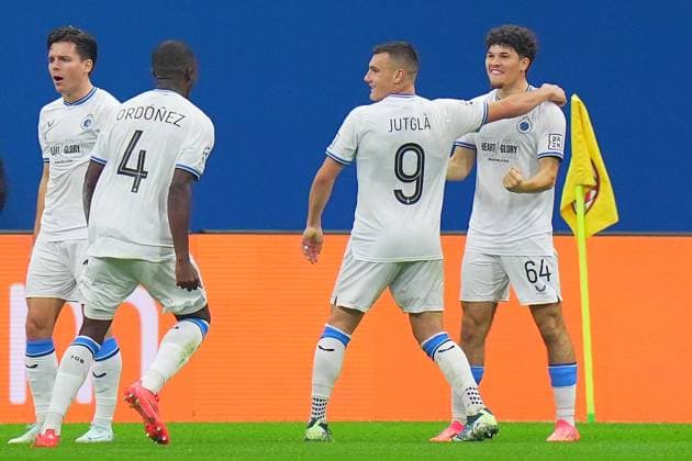 Brugge s Kyriani Sabbe celebrates after scoring 1-1 during the Uefa Champions League soccer match between Ac Milan and Club Brugge a at the San Siro Stadium in Milan, north Italy -Tuesday , October 22 , 2024. - Soccer .  Copyright: xSpada LaPressex