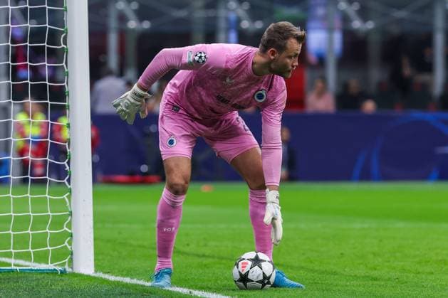 Simon Mignolet of Club Brugge KV seen in action during UEFA Champions League 2024 25 League Phase - Matchday3 football match between AC Milan and Club Brugge KV at San Siro Stadium  Copyright: xFabrizioxCarabelli IPAxSportx xix xx IPA_50853311 IPA_Agency_IPA50853311
