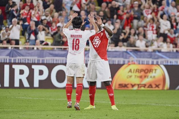 Fußball, CL, AS Monaco - Roter Stern Belgrad Joy of Midfielder MINAMINO Takumi (AS Monaco) and Forward EMBOLO Breel (AS Monaco) after goal. AS Monaco vs Red Star Belgrade - Crvena Zvezda - UEFA Champions League in Stade Louis II, MONACO, on October 22, 2024. FOOTBALL: C1 - AS Monaco vs Red Star Belgrade - Crvena zvezda - UEFA Champions League - 10 22 24 FredDides Panoramic 
