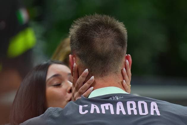 Ac Milan s Francesco Camarda kiss his girlfriend at the end of the Uefa Champions League soccer match between Ac Milan and Club Brugge a at the San Siro Stadium in Milan, north Italy -Tuesday , October 22 , 2024. - Soccer .  Copyright: xSpada LaPressex
