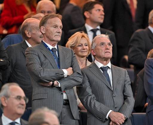 22 10 2024, Football UEFA Champions League 2024 2025, Matchday 3, Real Madrid Borussia Dortmund, at Estadio Santiango Bernabeu in Madrid Spain , Managing Director Hans Joachim Watzke li, Borussia Dortmund DFL and DFB regulations prohibit any use of photographs as image sequences and or quasi video