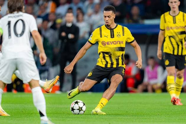22 10 2024, Real Madrid vs Borussia Dortmund, UEFA Champions League, Matchday 3 Felix Nmecha Borussia Dortmund, 8 Luka Modric Real Madrid, 10 Copyright: xBahhoxKarax