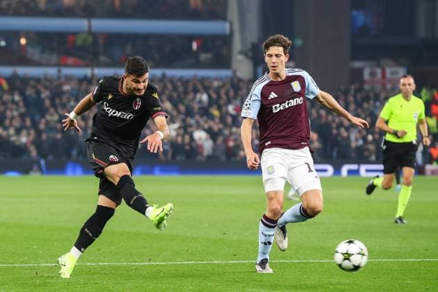 UEFA Champions League, League Stage Aston Villa v Bologna Riccardo Orsolini of Bologna has a shot at goal during the UEFA Champions League, League Stage Aston Villa vs Bologna at Villa Park, Birmingham, United Kingdom, 22nd October 2024 (Photo by Gareth Evans News Images) Birmingham Villa Park West Midlands United Kingdom Copyright: xGarethxEvans NewsxImagesx