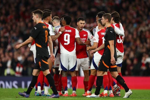 Gabriel Martinelli of Arsenal celebrates after Dmytro Riznyk of Shakhtar Donetsk scored an own goal Arsenal v Shakhtar Donetsk, UEFA Champions League, Group Stage, Football, Emirates Stadium, London, UK, 22 Oct 2024 EDITORIAL USE ONLY No use with unauthorised audio, video, data, fixture lists, club league logos or live services. Online in-match use limited to 120 images, no video emulation. No use in betting, games or single club league player publications.  Copyright: xSimonxDael Shutterstockx 14801590u