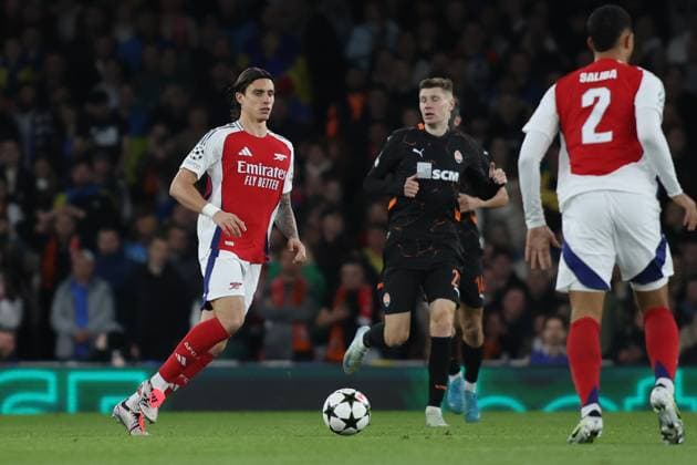 London, England, October 22nd 2024: Riccardo Calafiori (33 Arsenal) during the UEFA Champions League game between Arsenal and Shakhtar Donetsk at Emirates Stadium in London, England (Alexander Canillas SPP) Copyright: xAlexanderxCanillas SPPx spp-en-AlCa-9U2A2486