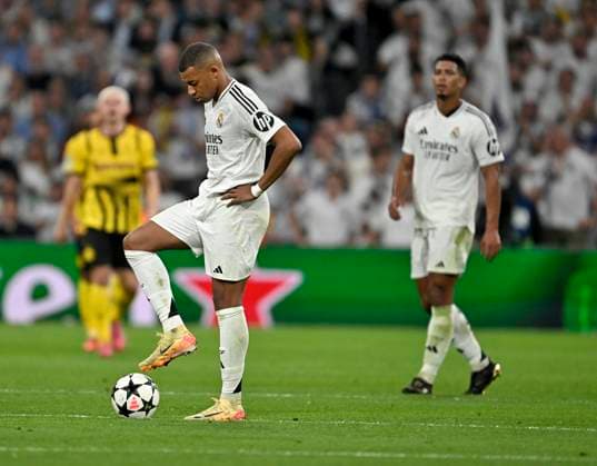 22 10 2024, Football UEFA Champions League 2024 2025, Matchday 3, Real Madrid Borussia Dortmund, at Estadio Santiango Bernabeu in Madrid Spain , Kylian Mbappe Real Madrid is at a loss DFL and DFB regulations prohibit any use of photographs as image sequences and or quasi video