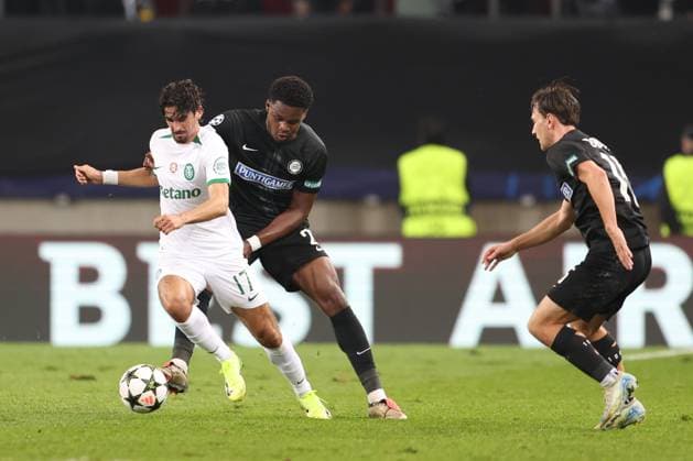 SOCCER - UEFA CL, Sturm vs Sporting KLAGENFURT,AUSTRIA,22.OCT.24 - SOCCER - UEFA Champions League, SK Sturm Graz vs Sporting CP. Image shows Tochi Chukwuani (Sturm) and Trincao (Sporting Lissabon).  GEPAxpictures xChrisxBauer