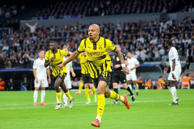 Goal to 1 0 for Dortmund by Donyell Malen Dortmund 21 , ESP, Real Madrid vs Borussia Dortmund, Football, Champions League, Matchday 3, 2024 2025 season, 22 10 2024 ESP, Real Madrid vs Borussia Dortmund, Football, Champions League, Matchday 3, 2024 2025 season, 22 10 2024 Madrid Copyright: xEibner-Pressefoto JoergxNiebergax EP_JNL