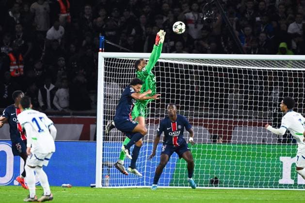 Gianluigi Donnarumma ( 1 - PSG ) during the UEFA Champions League match between Paris Saint Germain and PSV Eindhoven at Parc Des Princes on October 22, 2024 in Paris, France. ( Photo by federico pestellini panoramic ) - FOOTBALL : PSG vs PSV - Ligue des Champions - 22 10 2024 FedericoPestellini Panoramic 