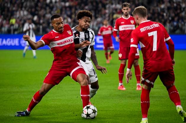 Juventus FC v VfB Stuttgart - UEFA Champions League Jamie Leweling of VfB Stuttgart competes for the ball with Weston McKennie of Juventus FC during the UEFA Champions League 2024 25 league phase football match between Juventus FC and VfB Stuttgart. Turin Italy Copyright: xNicolòxCampox