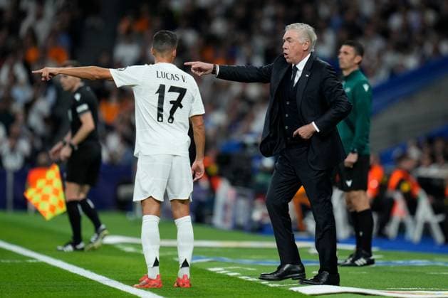 Lucas Vazquez of Real Madrid CF and Real Madrid CF head coach Carlo Ancelotti Real Madrid v Borussia Dortmund, UEFA Champios League match, date 3. Football, Santiago Bernabeu Stadium, Madrid, Spain - 22 Oct 2024 Editorial use only  Copyright: xPressinphoto Shutterstockx 14806059h
