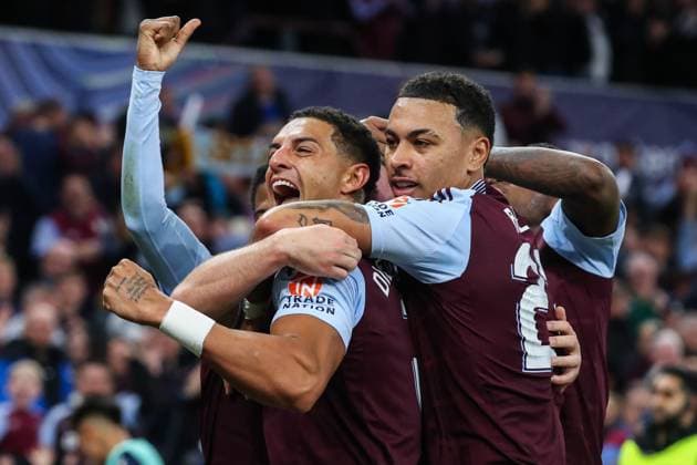 UEFA Champions League, League Stage Aston Villa v Bologna Diego Carlos of Aston Villa celebrates his side s goal to make it 1-0 during the UEFA Champions League, League Stage Aston Villa vs Bologna at Villa Park, Birmingham, United Kingdom, 22nd October 2024 (Photo by Gareth Evans News Images) Birmingham Villa Park West Midlands United Kingdom Copyright: xGarethxEvans NewsxImagesx